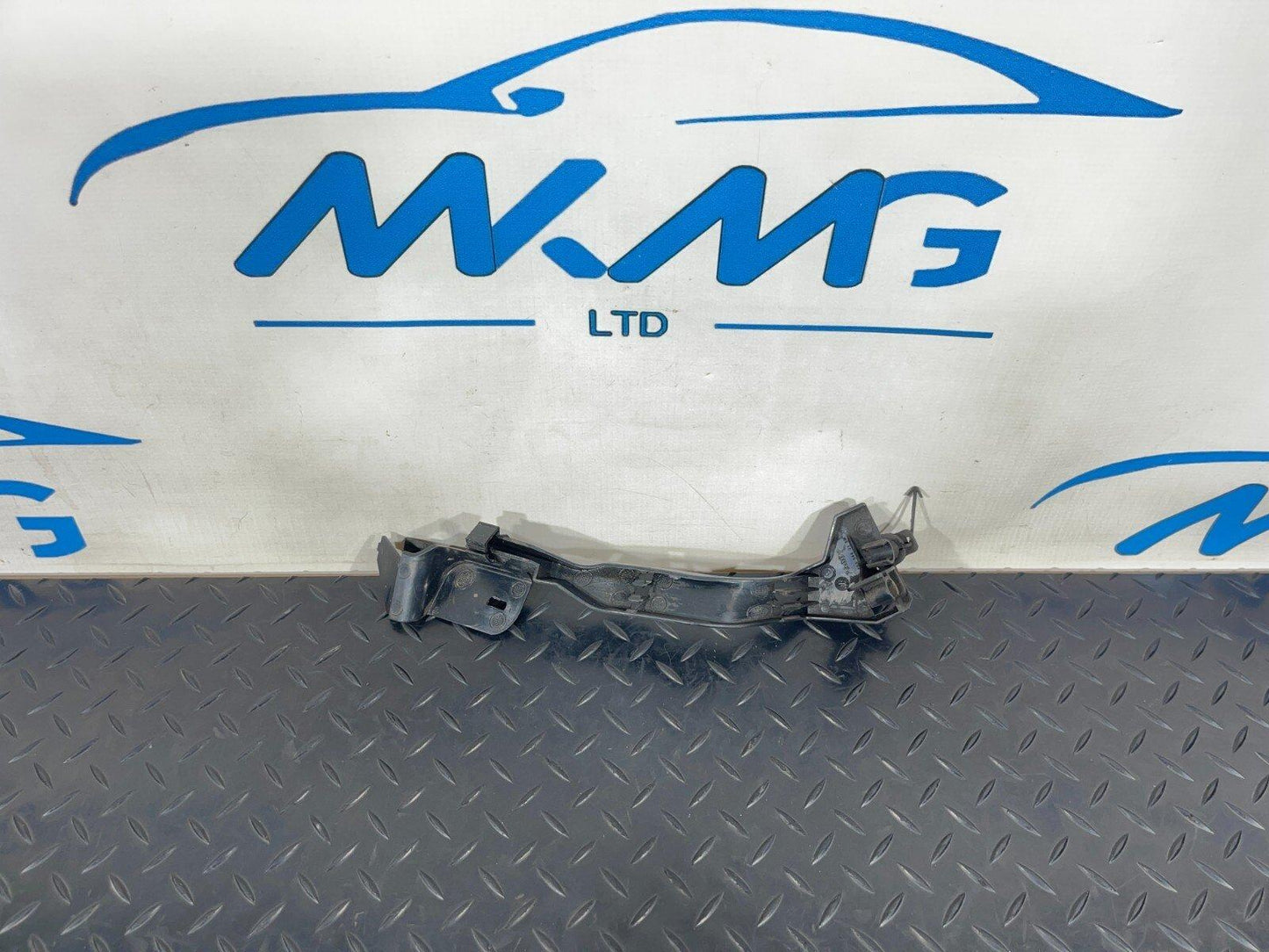 14-21 MERCEDES BENZ C300h W205 CABLES HOLDER BRACKET N/S A2055462180