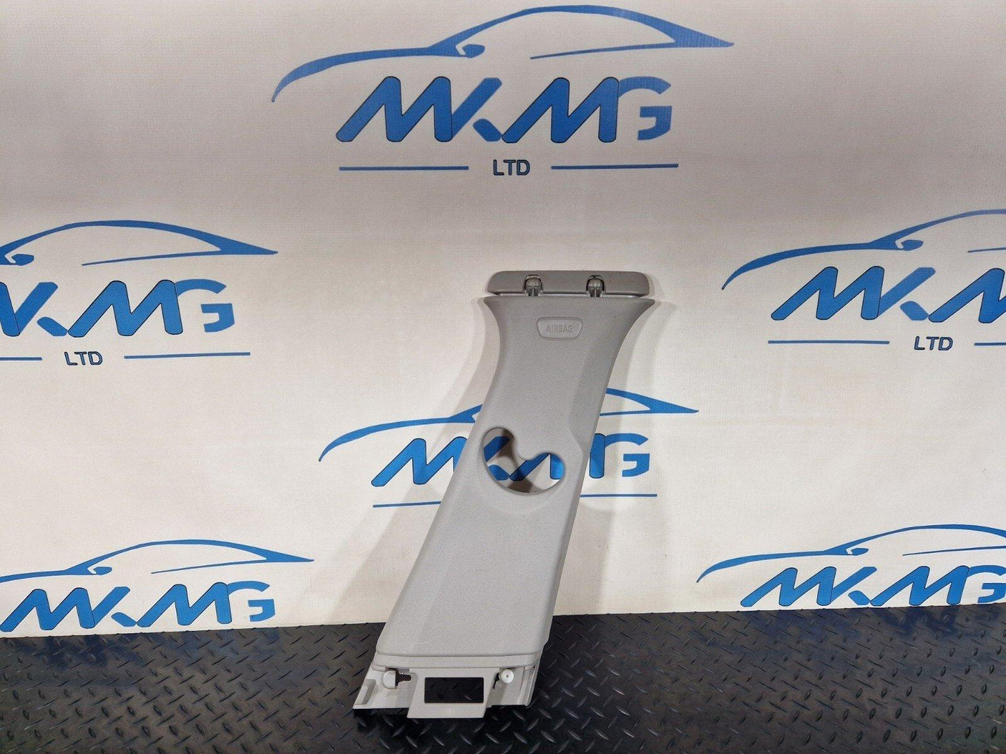 BMW 2 SERIES GRAN TOURER F45 F46 FRONT RIGHT SIDE B PILLAR TRIM 7329588