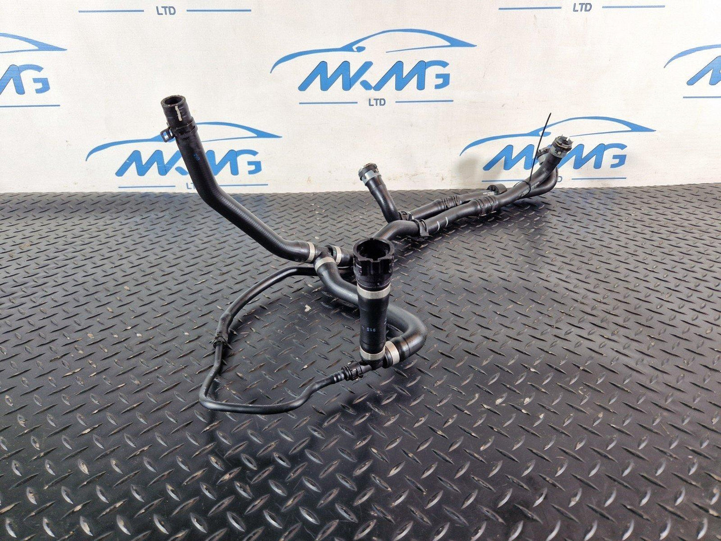 16-19 MERCEDES BENZ GLE W166 WATER COOLANT HOSE A1665004500 A1665004300