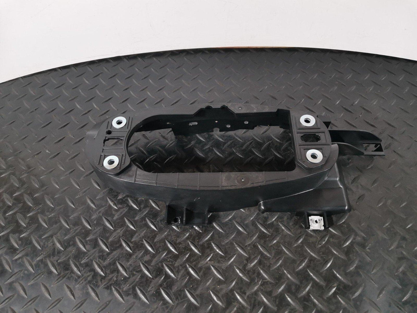 16-19 AUDI A4 B9 SALOON GENUINE MANUAL GEARSTICK MOUNTING BRACKET 8W0863531