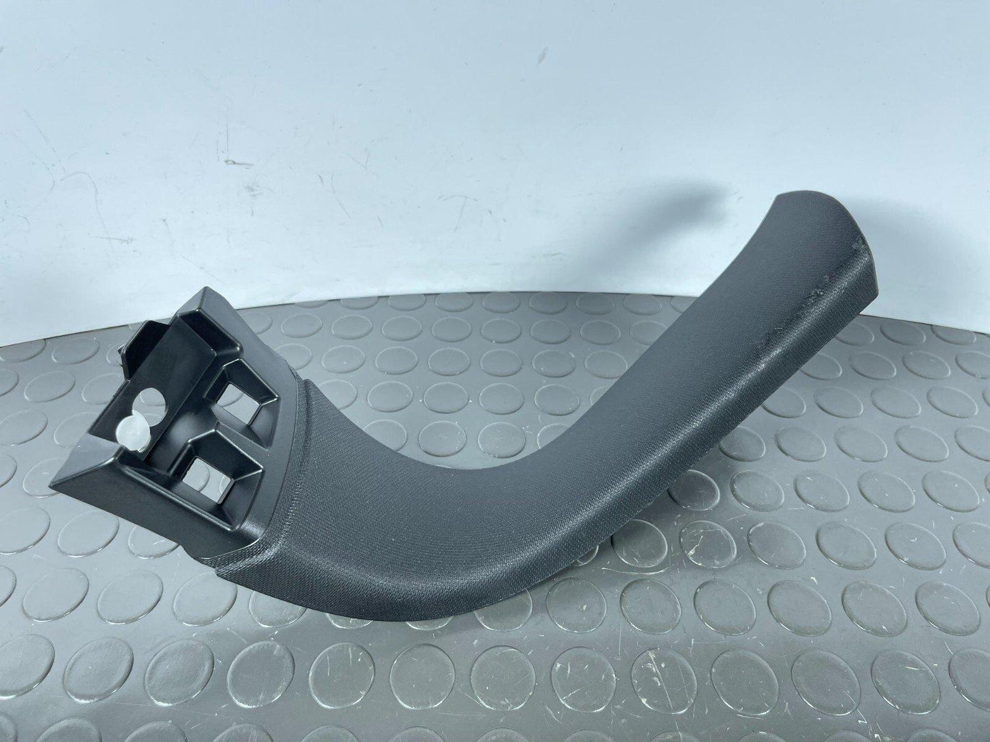 14-21 BMW 2 SERIES GRAN TOURER F45 F46 TAILGATE RIGHT SIDE TRIM PANEL 7318938