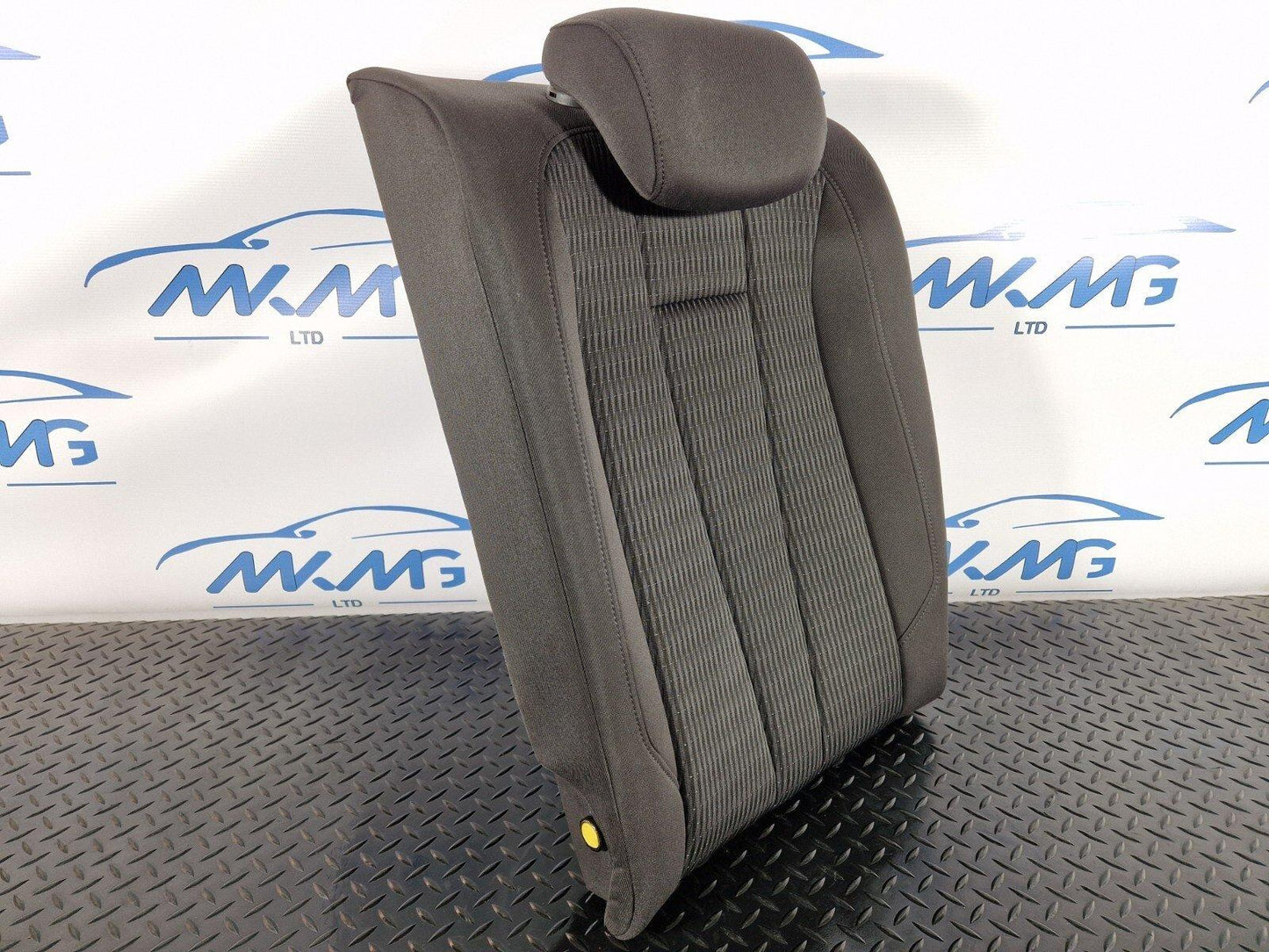 16-19 AUDI A4 B9 SALOON GENUINE REAR N/S CLOTH SEAT BACKREST WITH HEADREST