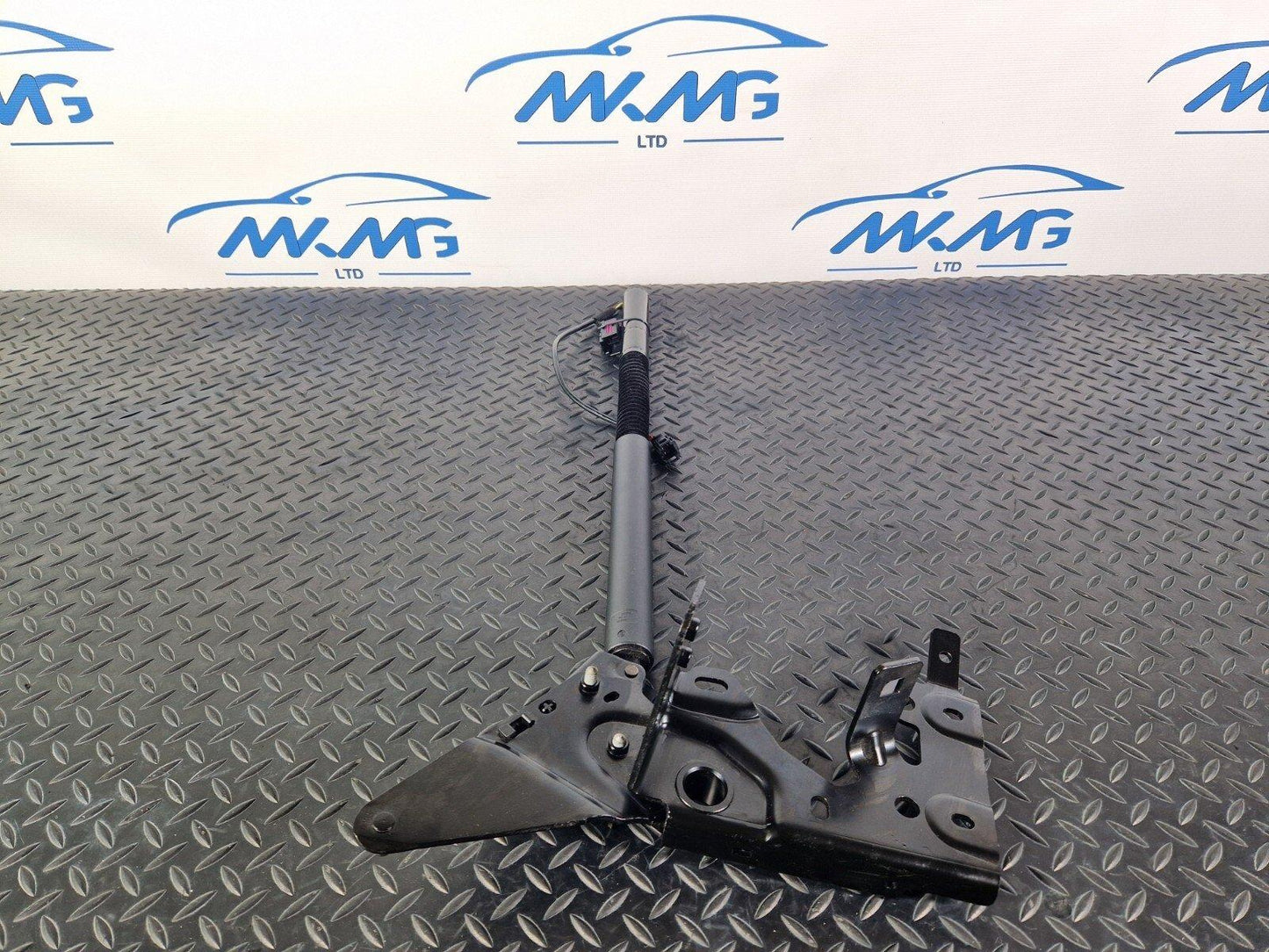 15-18 AUDI A7 4G OEM REAR RIGHT SIDE O/S ELECTRIC BOOT TAILGATE STRUT 4G8827852F