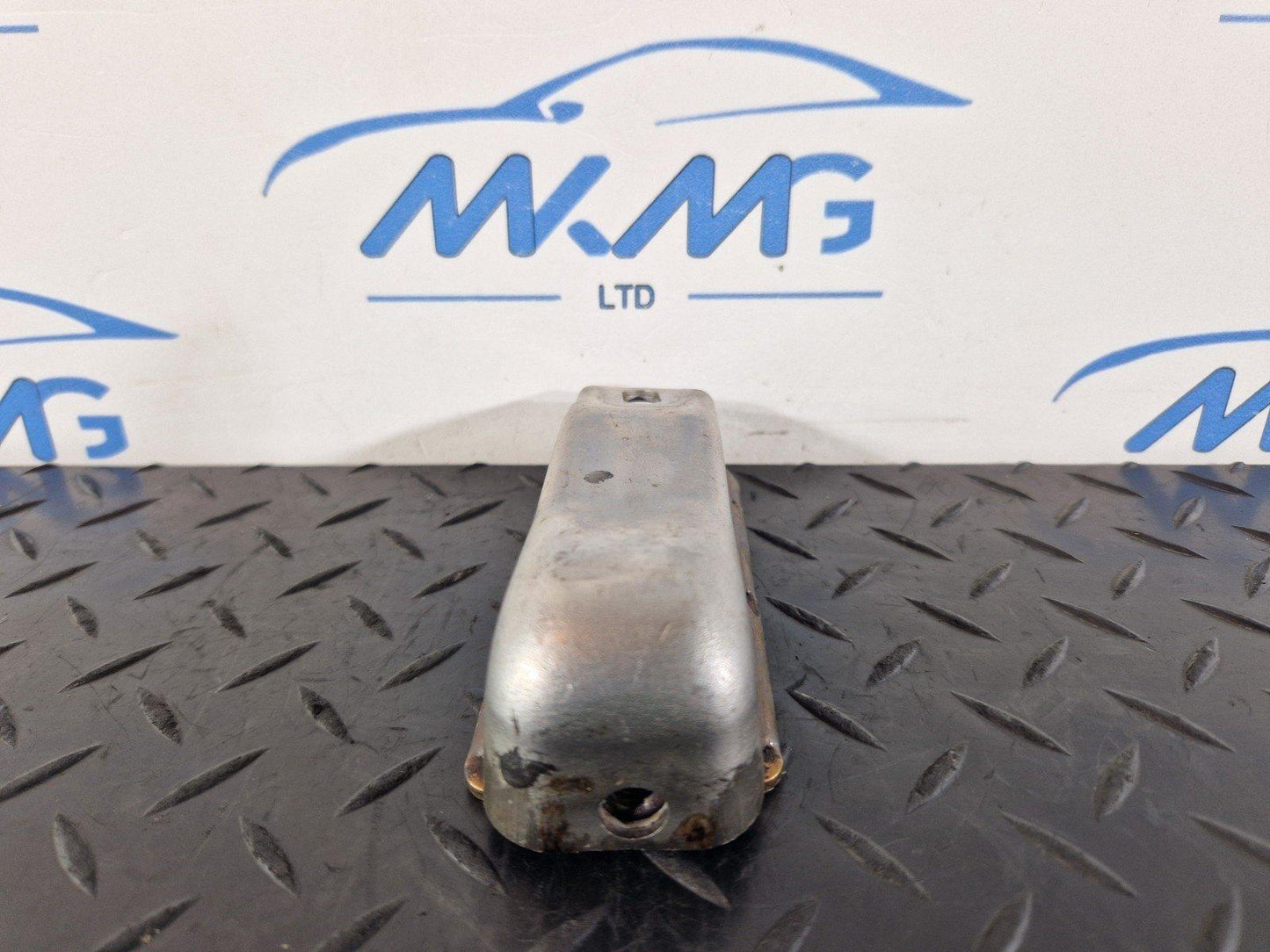 19-ON RANGE ROVER EVOQUE L551 EXHAUST HANGER BRACKET K8D25K291BB
