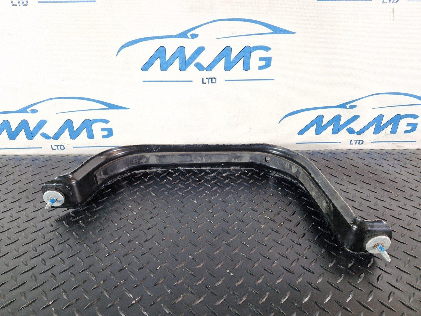 19-ON RANGE ROVER EVOQUE L551 OEM FUEL TANK MOUNTING BRACKET K8D2-9055-AA