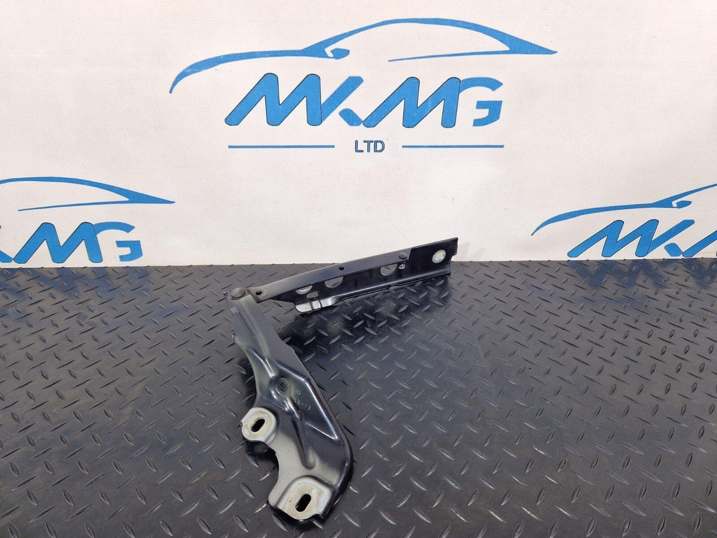 10-18 AUDI A7 4G S-LINE FRONT HOOD BONNET DRIVERS RIGHT SIDE HINGE 4G8823302D
