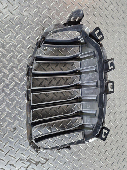 20-24 BMW 1 SERIES F40 FRONT BUMPER LEFT SIDE KIDNEY GRILL 7450959 7450957