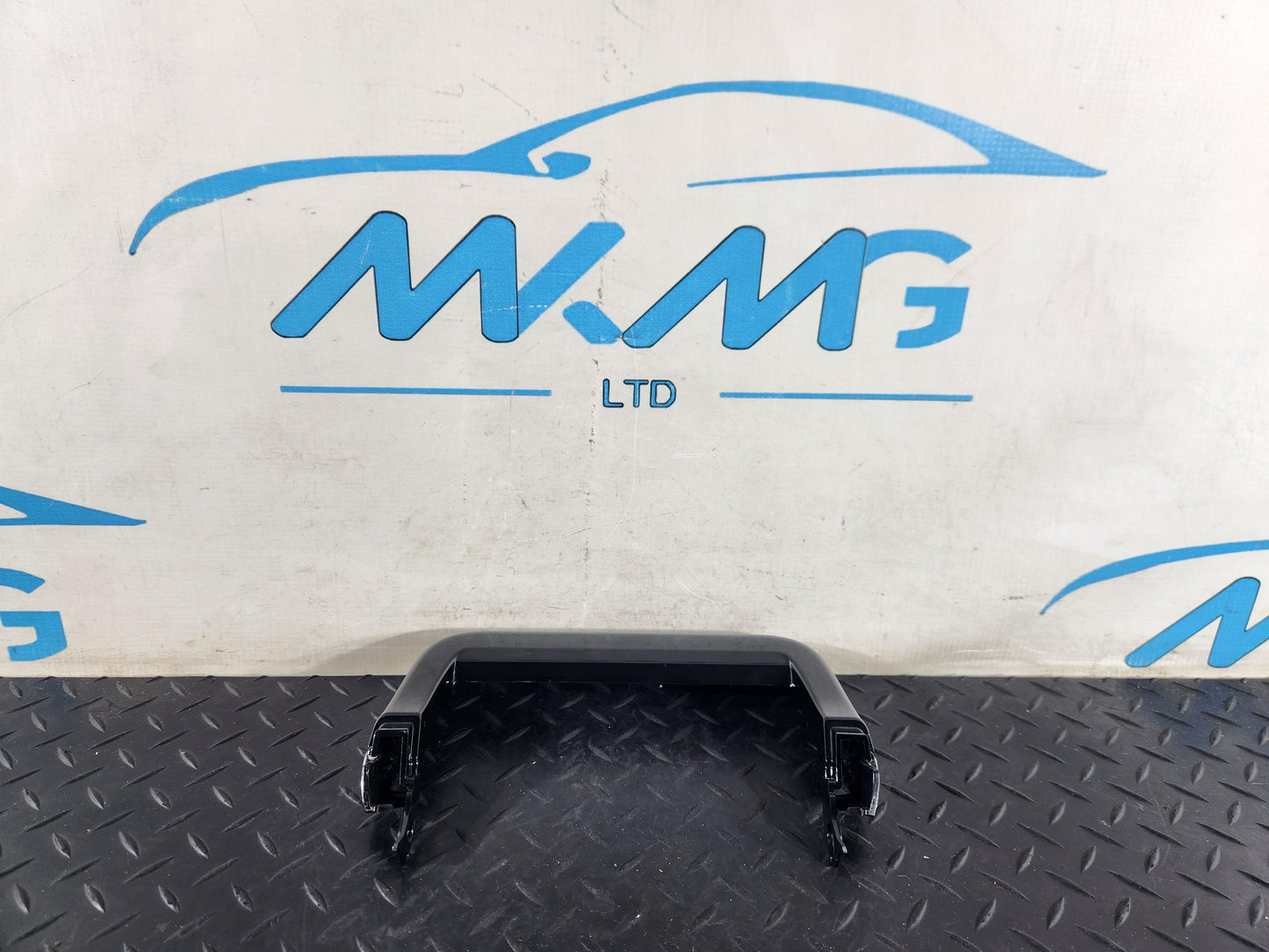 Land Rover Range Rover Evoque L551 SUV Centre Console Trim Damaged R8A2-04569-AF
