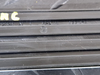 10-13 BMW X5 E70 LCI FRONT ENTRANCE DOOR SILL COVER KICK PLATE TRIM 7205263