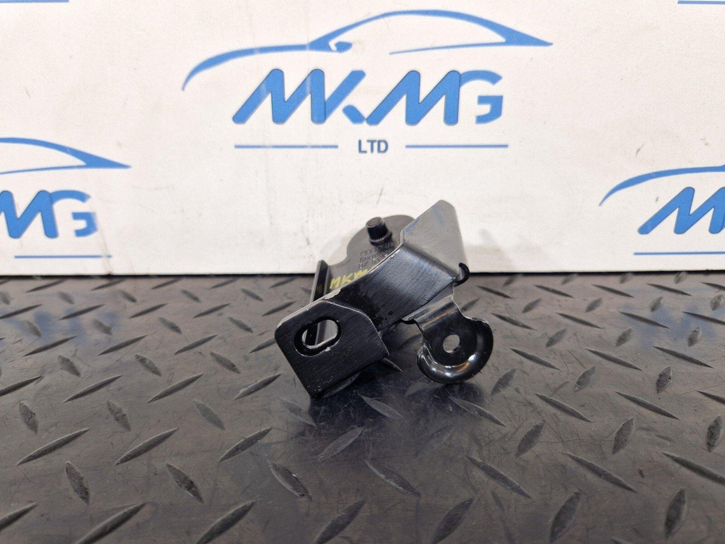 10-17 AUDI A8 4H COOLANT RESERVOIR TANK BOTTLE BRACKET HOLDER MOUNT 4H0121263B