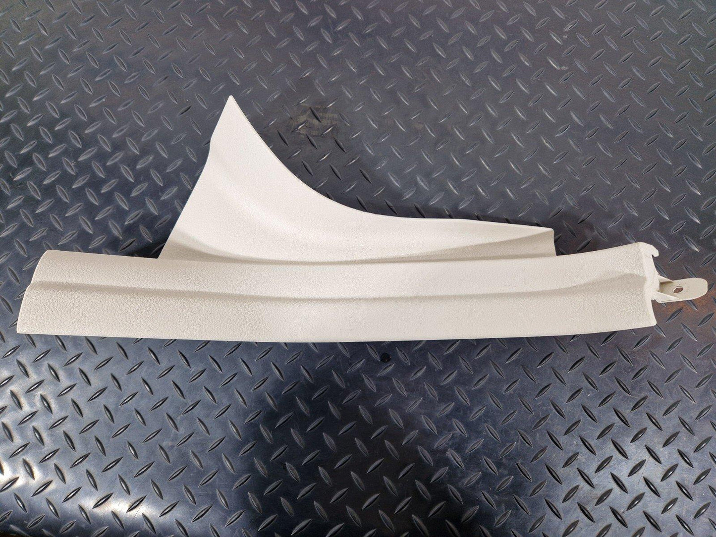 11-18 BMW 6 SERIES F06 REAR LEFT DOOR STEP ENTRANCE TRIM COVER 7274421