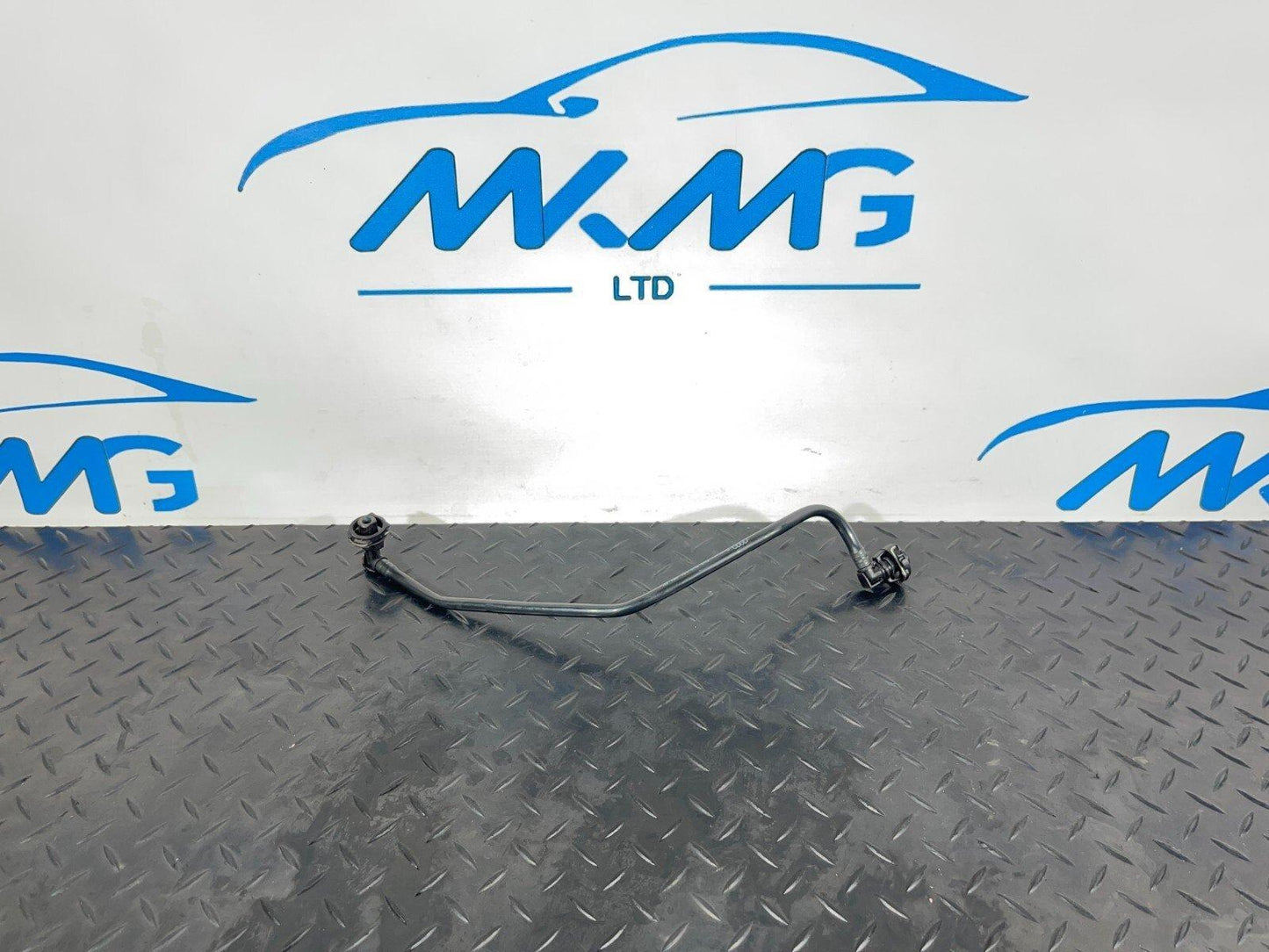 16-19 AUDI A4 B9 AVANT GENUINE BREATHER VACUUM PIPE 8W0121081AK