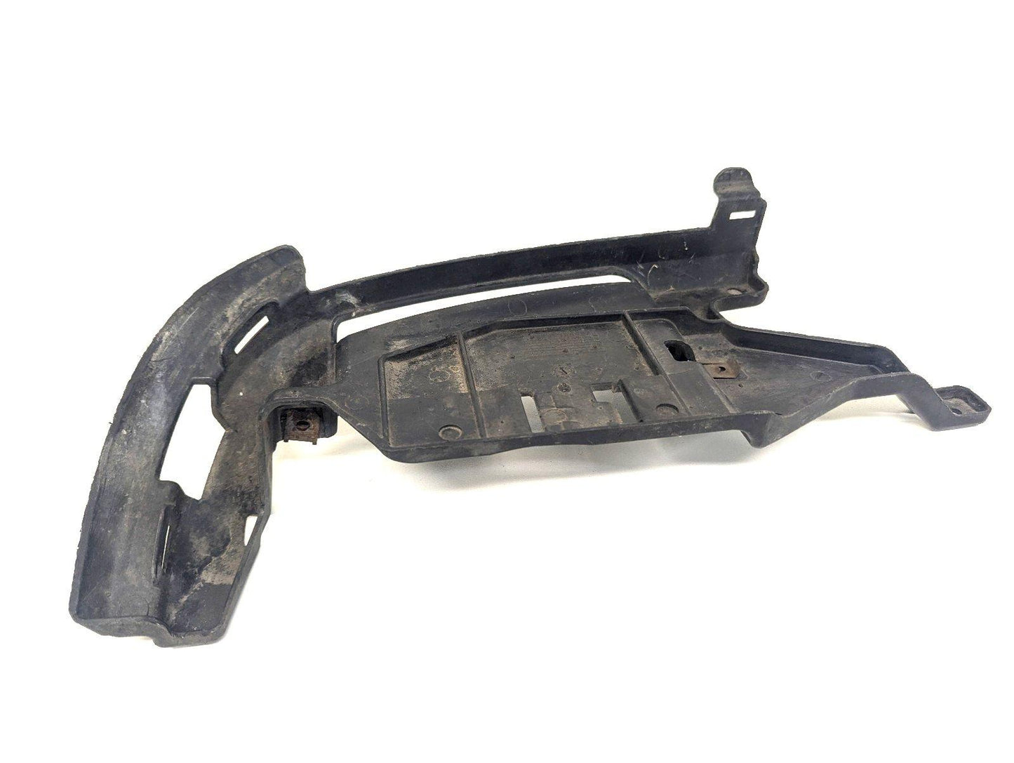 MERCEDES E CLASS W212 REAR BUMPER RIGHT BRACKET A2128851565