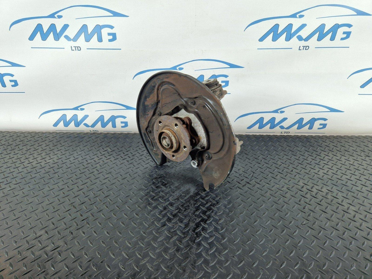 10-17 AUDI A8 4H REAR LEFT N/S WHEEL HUB & BEARING 4H0505431C 4H0505435D