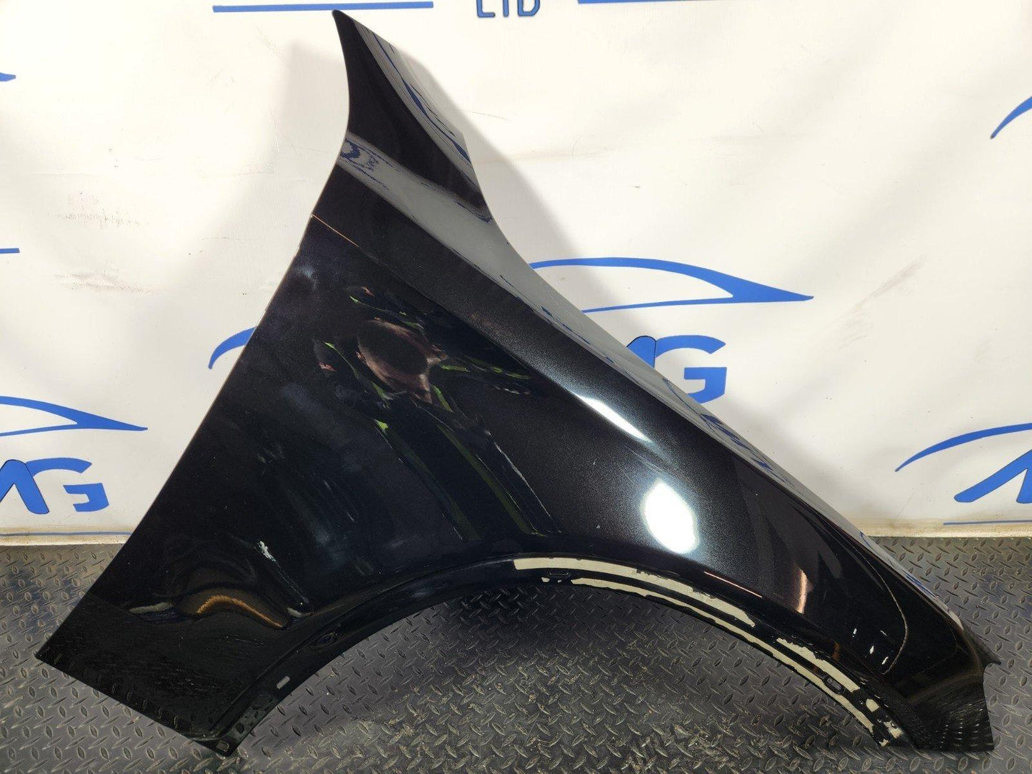 16-22 MERCEDES X253 FRONT RIGHT O/S DRIVER SIDE WING PANEL FENDER IN BLACK 197