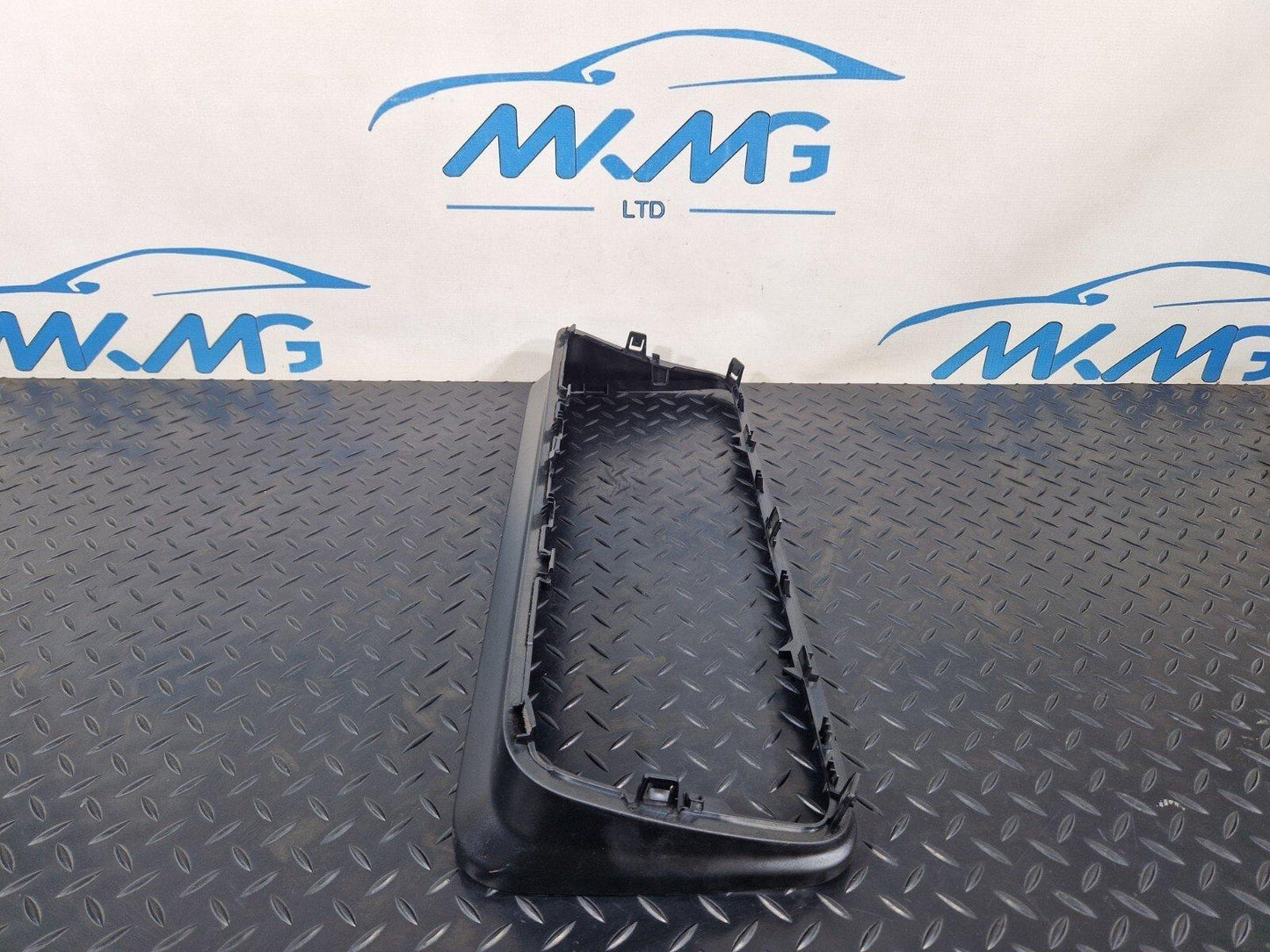 18-ON MERCEDES BENZ SPRINTER W907 OEM DISPLAY TRIM DASHBOARD A9106897100