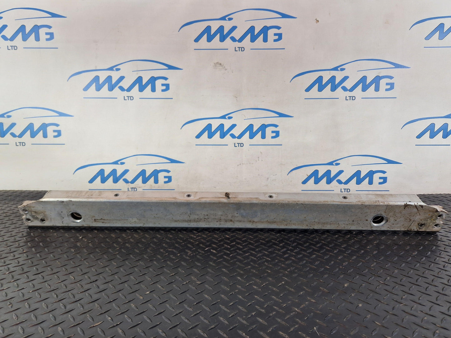 Land Rover Range Rover Evoque RADIATOR SUPPORT LOWER K8D28A297AC