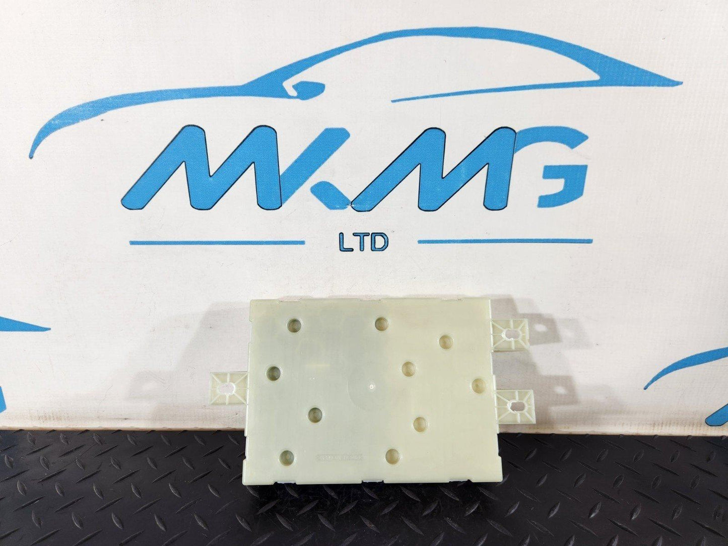 11-19 MERCEDES BENZ ML W166 GENUINE REAR SAM BCM CONTROL MODULE A1669004612