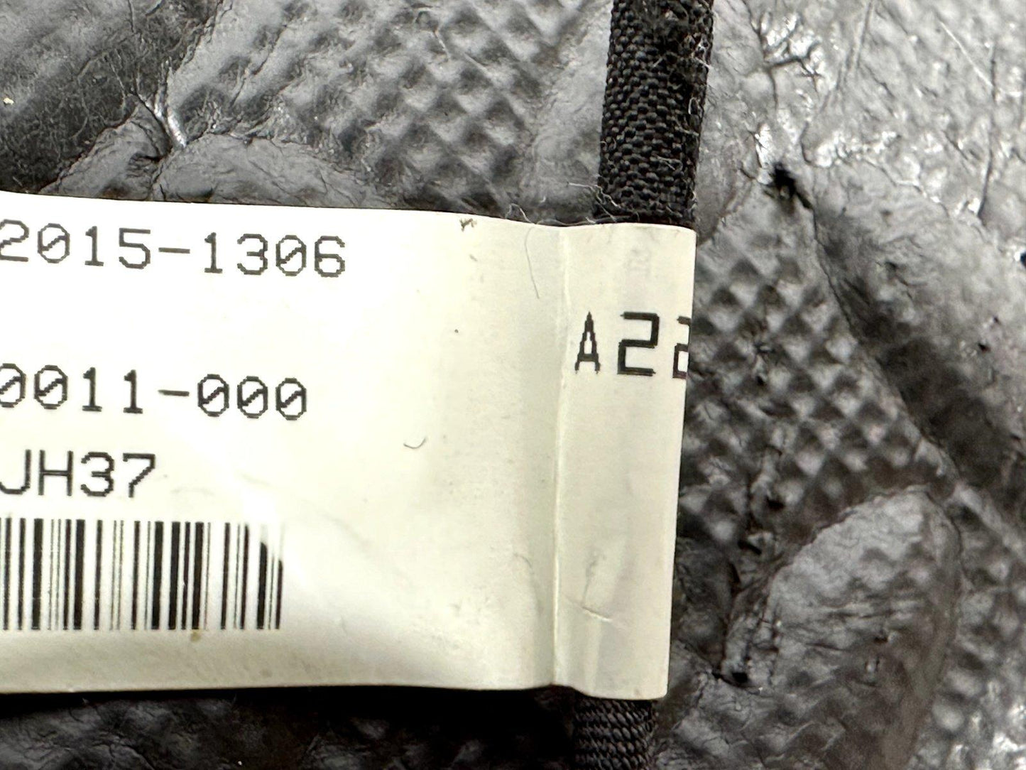 14-21 MERCEDES BENZ C300 W205 GENUINE INTERIOR REAR VIEW MIRROR A2228100117