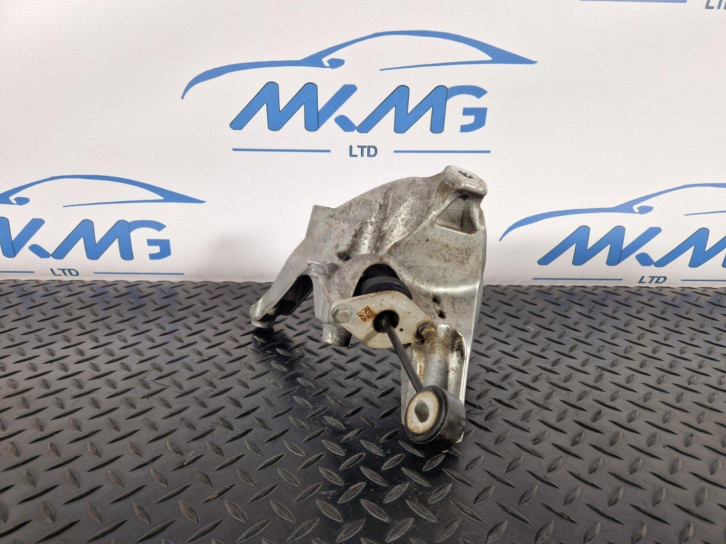 16-19 AUDI A4 B9 GENUINE LEFT N/S ENGINE MOUNT BRACKET 4M0199307AD