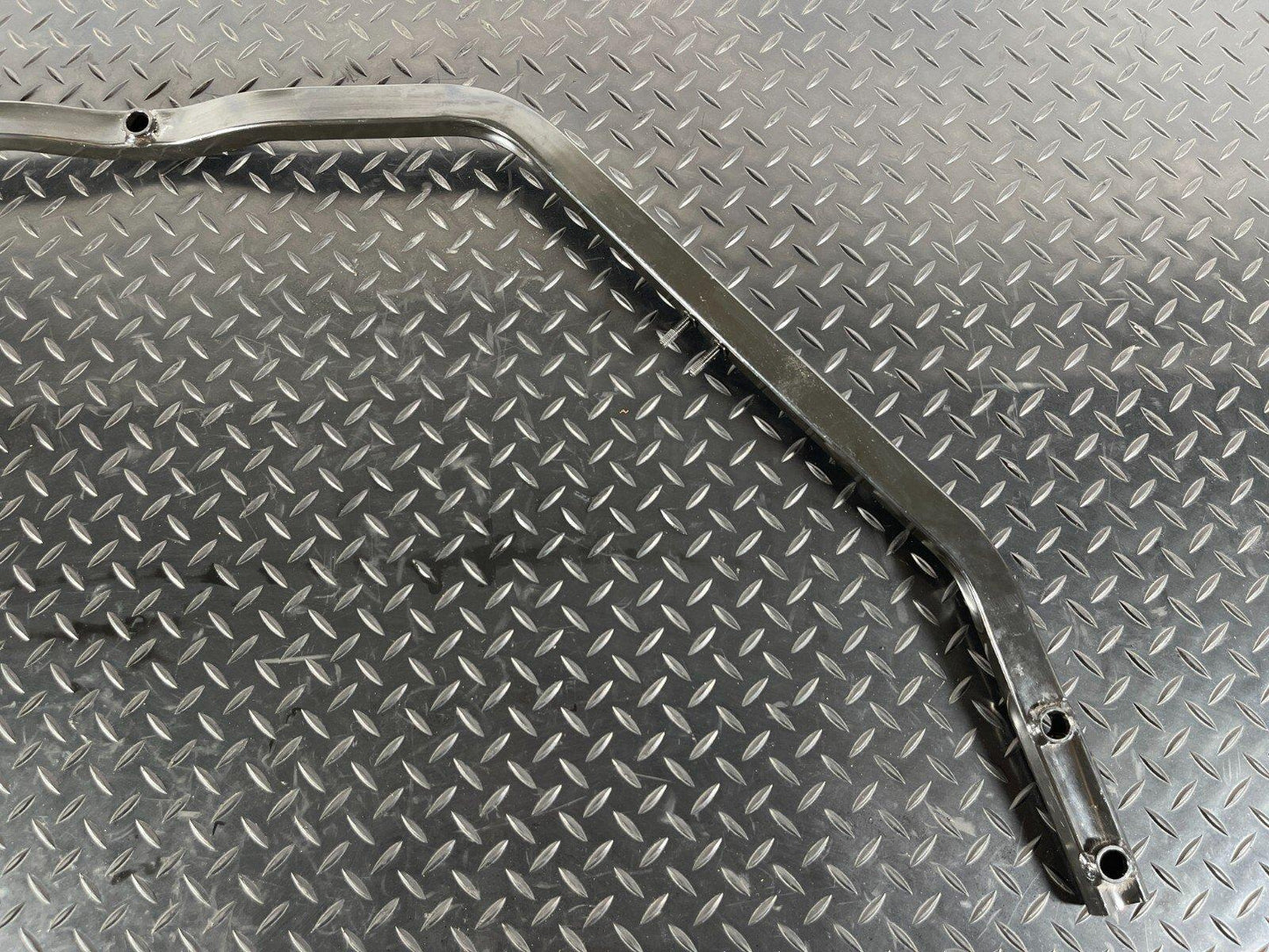 14-21 MERCEDES BENZ C350e W205 GENUINE REAR SUSPENSION STRUT BRACE A2056102202