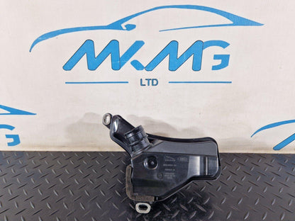 19-ON RANGE ROVER EVOQUE L551 GENUINE OIL SEPERATOR M8D2-9A764-AA