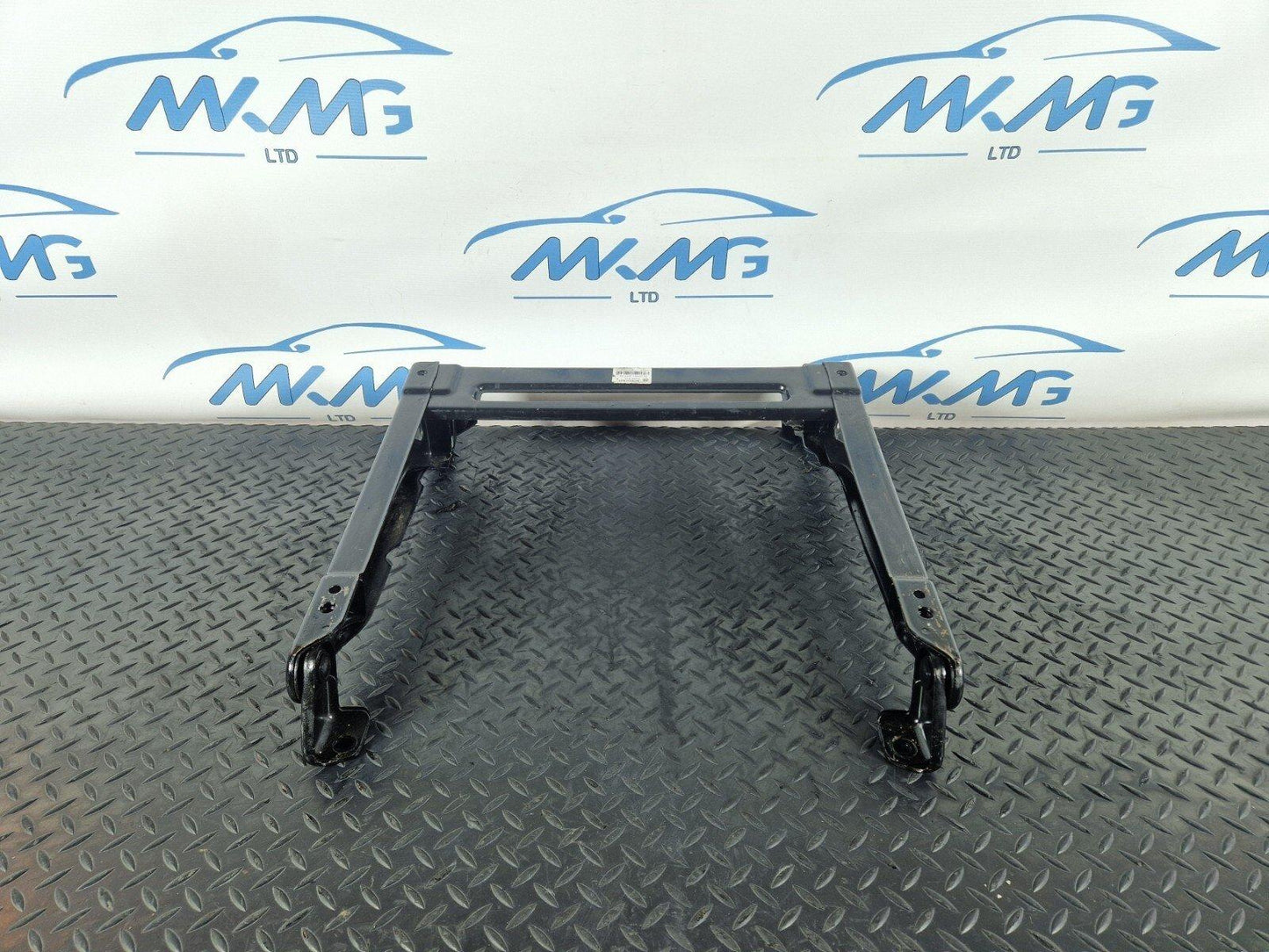 10-15 AUDI Q7 4L OEM FRONT NS LEFT SEAT MOUNTING BASE BRACKET 7L0881677G