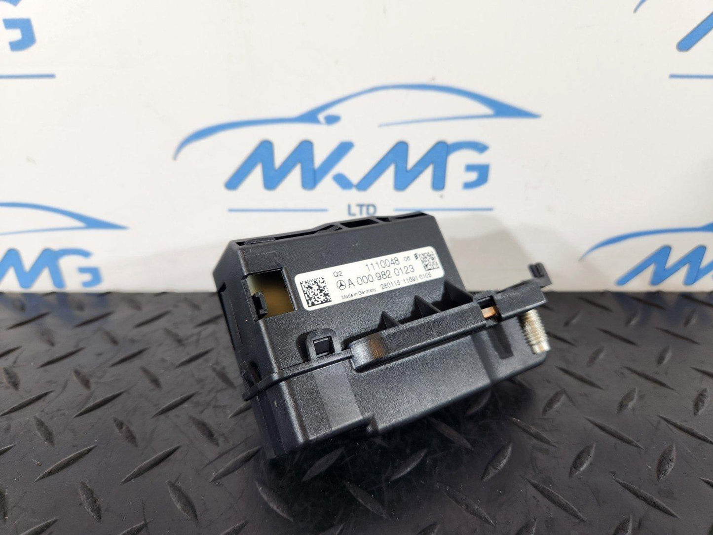 11-19 MERCEDES BENZ ML W166 GENUINE START STOP RELAY MODULE A0009820123