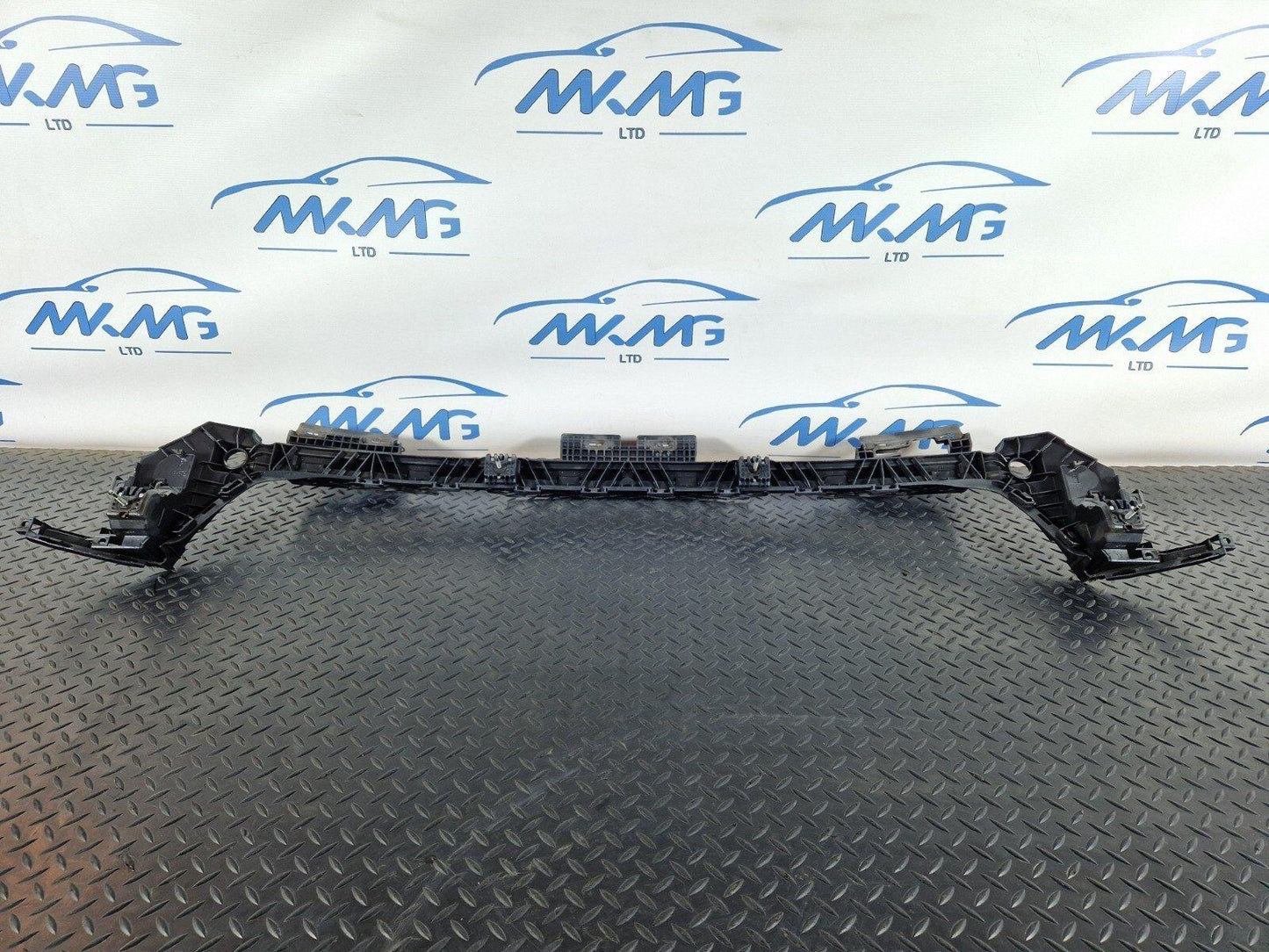 16-19 AUDI A4 AVANT B9 S-LINE OEM REAR BUMPER BRACKET 8W9807385A