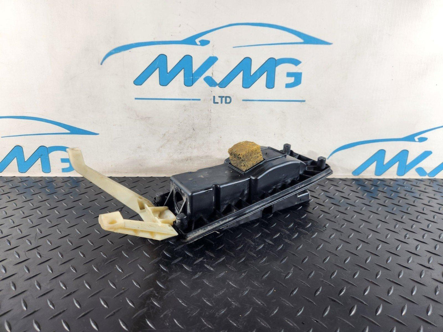 10-15 AUDI Q7 4L GENUINE GEAR SHIFTER SELECTOR BRACKET 4L0713855