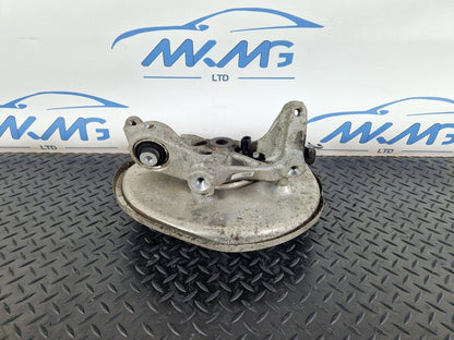 16-19 AUDI A4 B9 GENUINE REAR RIGHT O/S WHEEL HUB & BEARING 8W0615612 8W0505460F