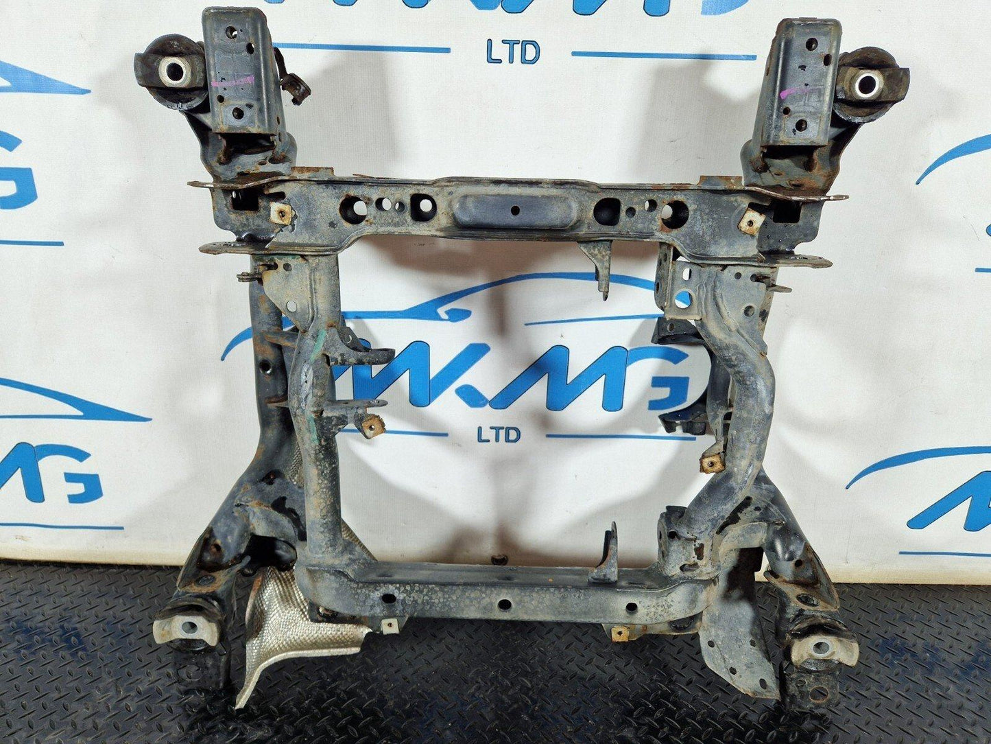 11-19 MERCEDES BENZ ML W166 GENUINE FRONT SUBFRAME A1663302000