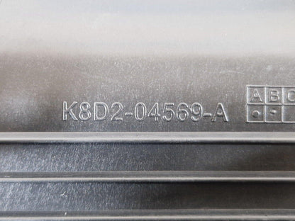 19-ON RANGE ROVER EVOQUE L551 GENUINE REAR CENTRE CONSOLE TRIM K8D2-04569-A
