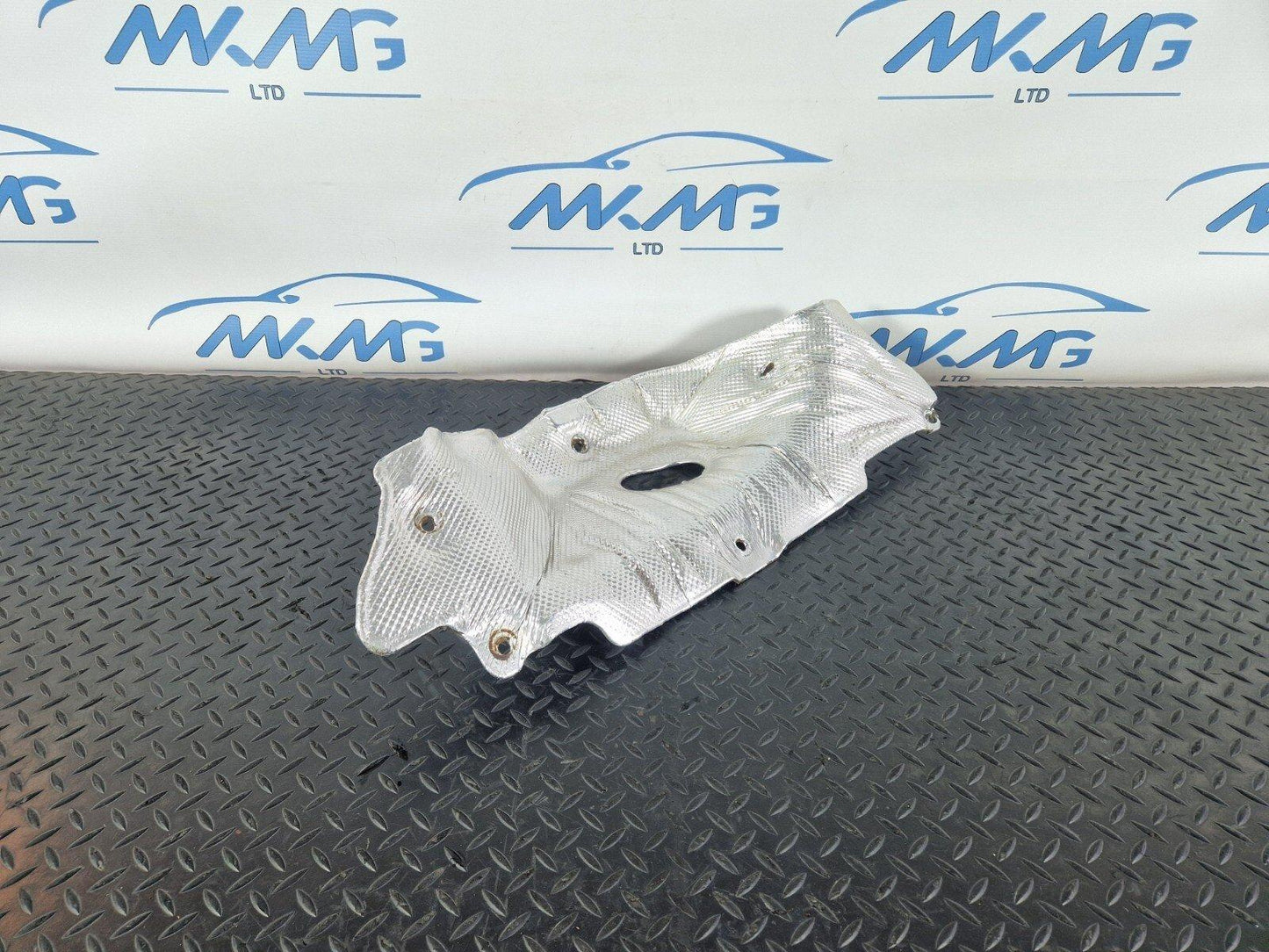 16-19 AUDI A4 B9 OEM THERMAL PROTECTION 8W0863829E