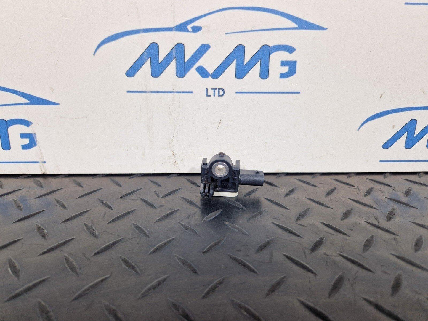 14-23 MERCEDES BENZ VITO W447 LOWER B-PILLAR AIRBAG CRASH SENSOR A4479050013