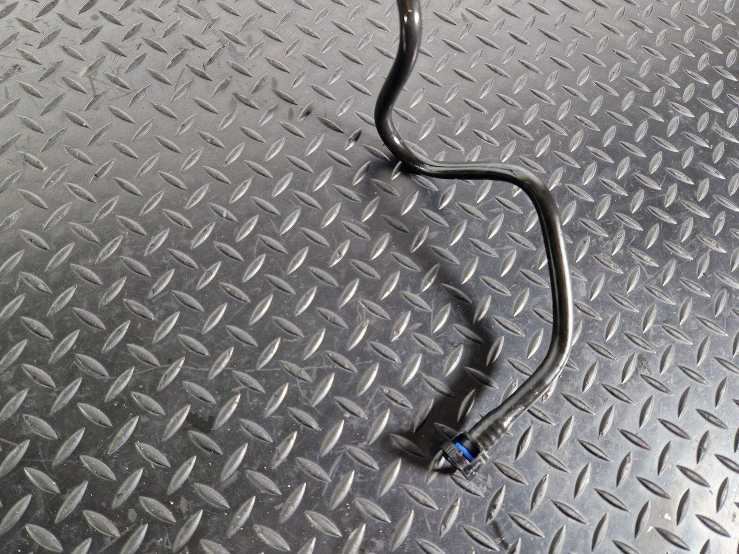 18-ON MERCEDES BENZ A CLASS W177 GENUINE OEM BRAKE SERVO PIPE A1774306600