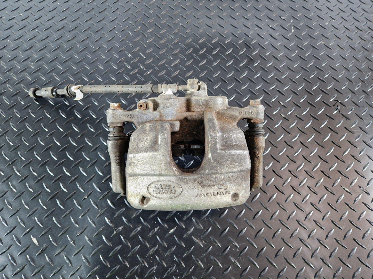 19-ON RANGE ROVER EVOQUE L551 GENUINE FRONT RIGHT O/S BRAKE CALIPER LK72-2078-BC
