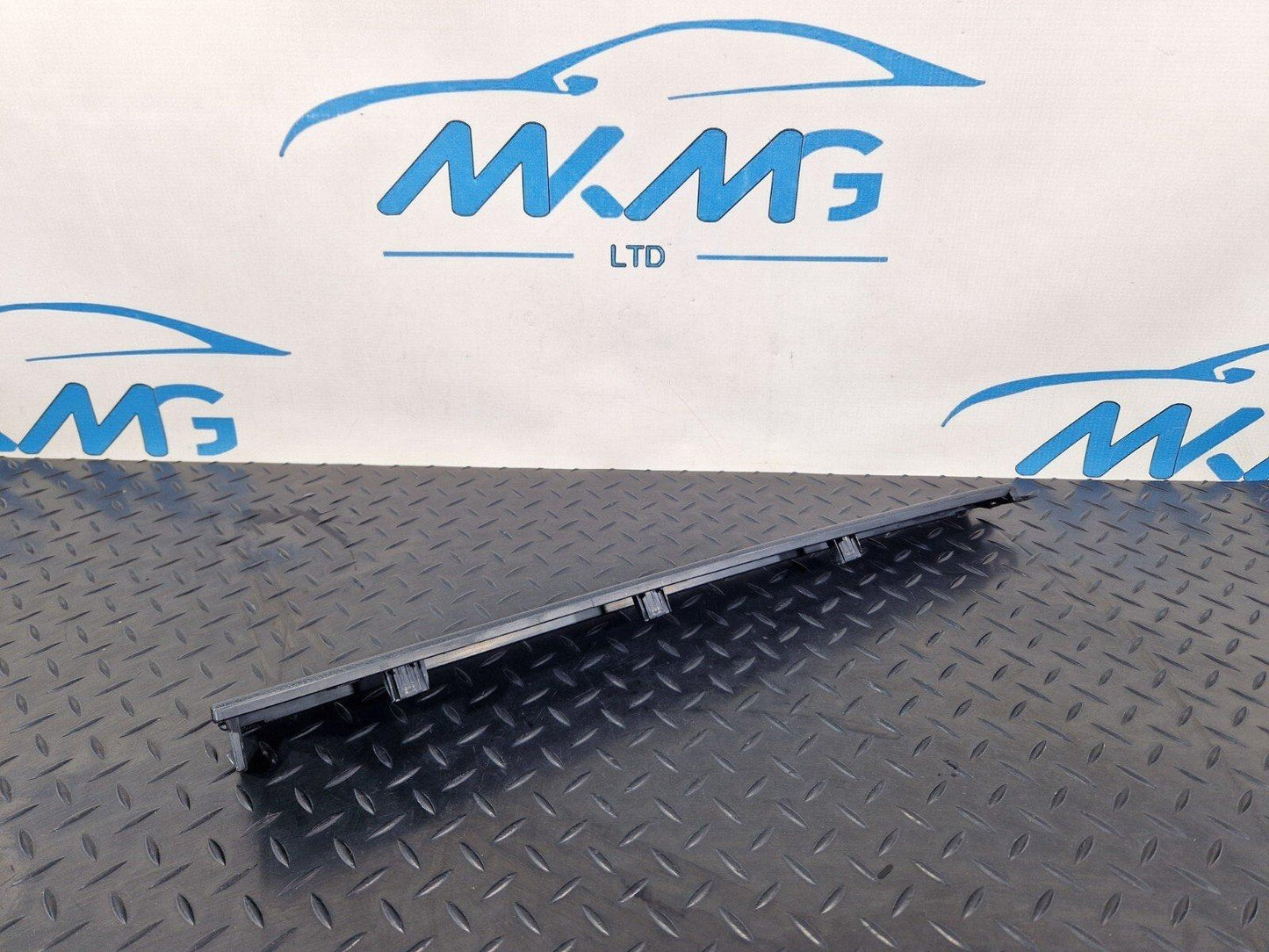 18-ON MERCEDES SPRINTER W907 W910 FRONT LEFT SIDE DASHBOARD TOP TRIM COVER
