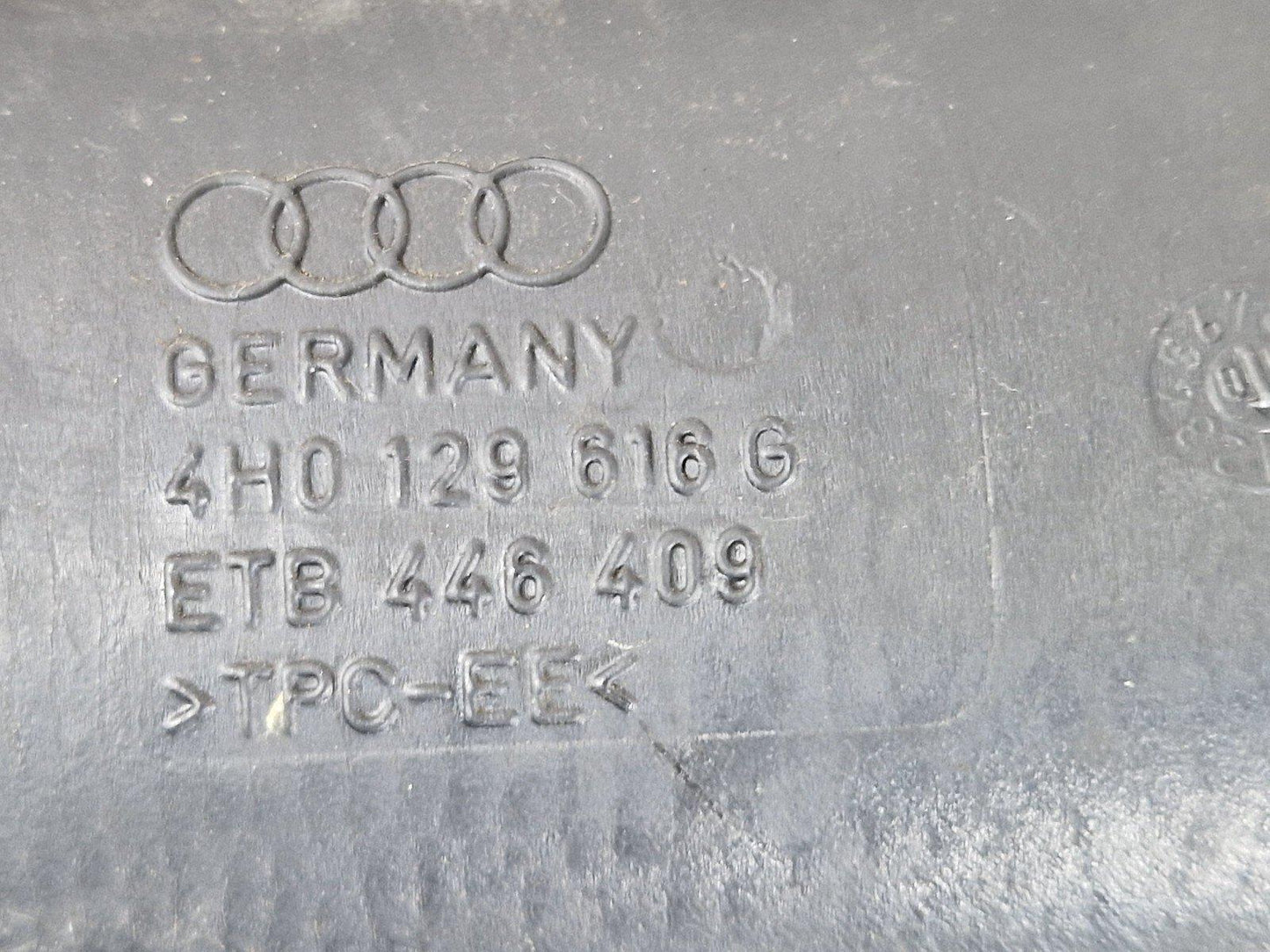 10-17 AUDI A8 4H AIR INTAKE PIPE TUBE HOSE DUCT 4H0129616G