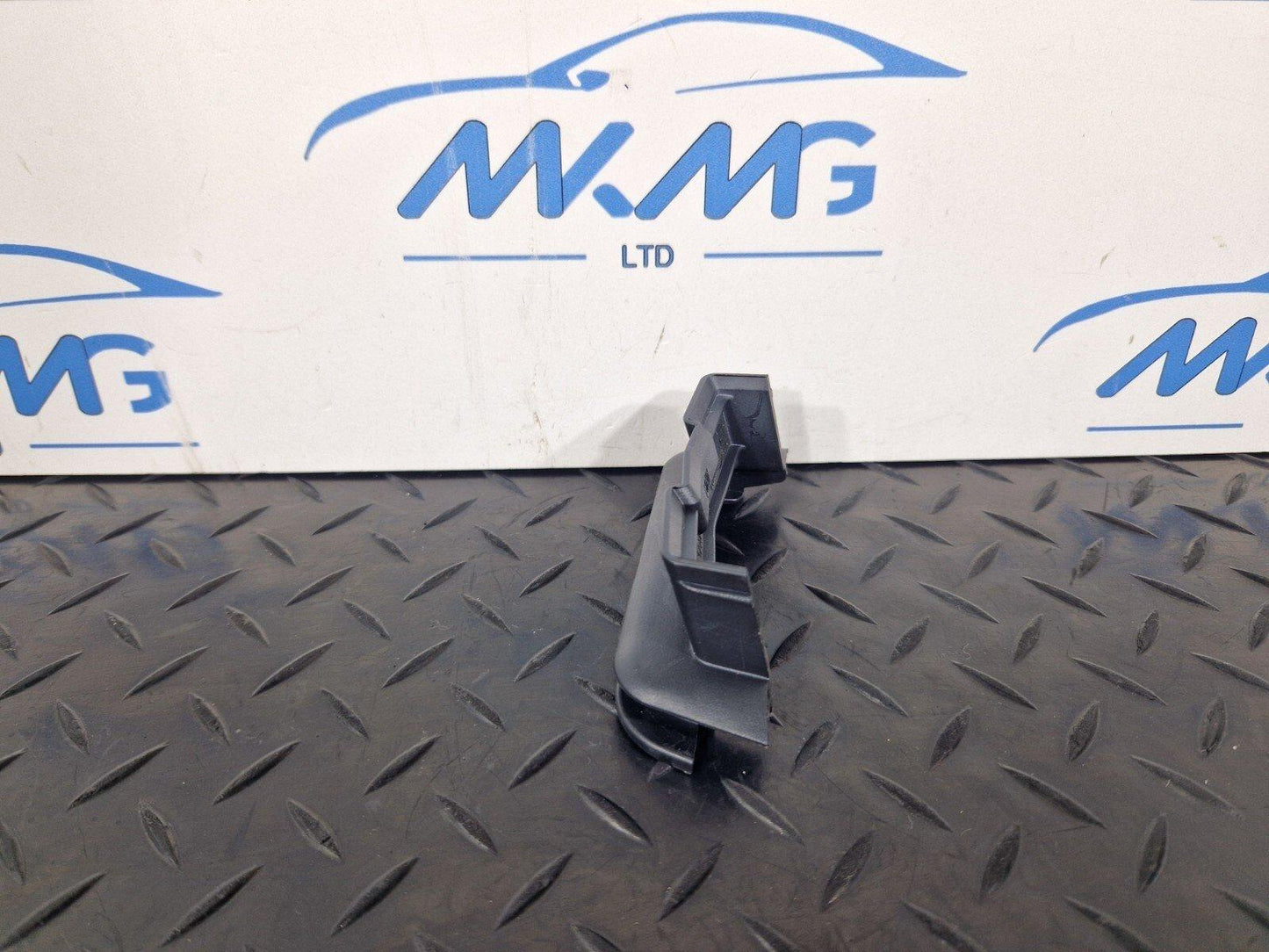 11-18 BMW 6 SERIES F06 GENUINE OEM CABLE DUCT 9268721