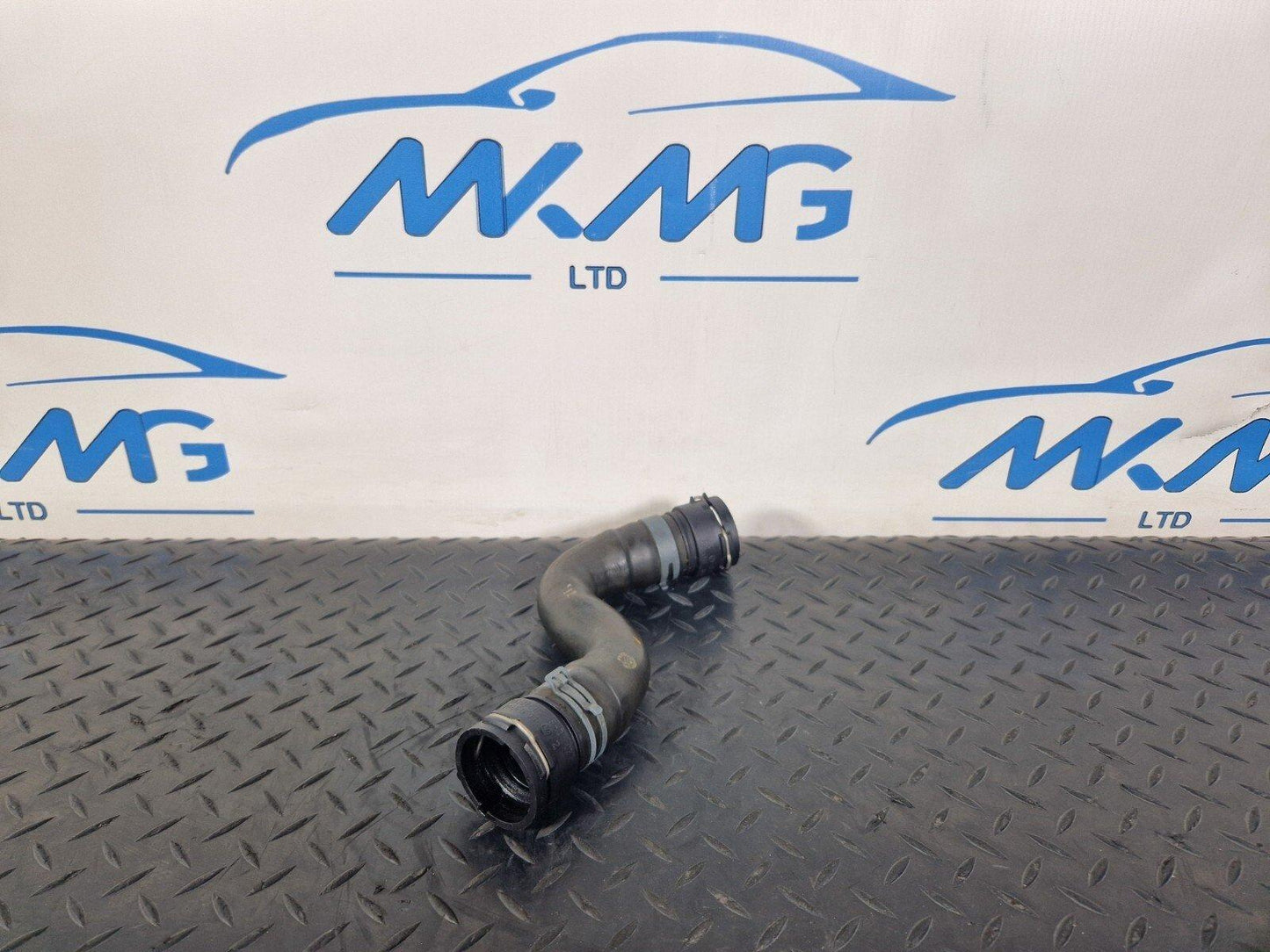 16-19 AUDI A4 B9 2.0TDI DEU DIESEL ENGINE WATER COOLANT PIPE HOSE 8W0122101H