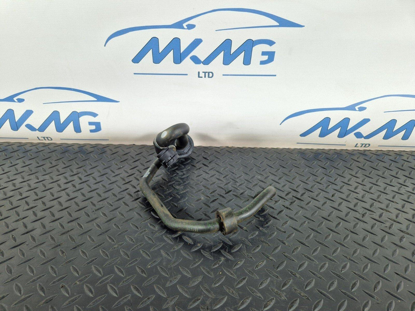 16-19 AUDI A4 AVANT B9 S-LINE 3.0TFSI WATER COOLANT PIPE HOSE 8W2121123B