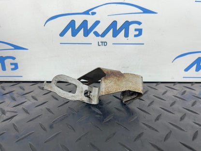 14-21 MERCEDES BENZ C300h W205 UNDERSHIELD RIGHT BRACKET A2055240240