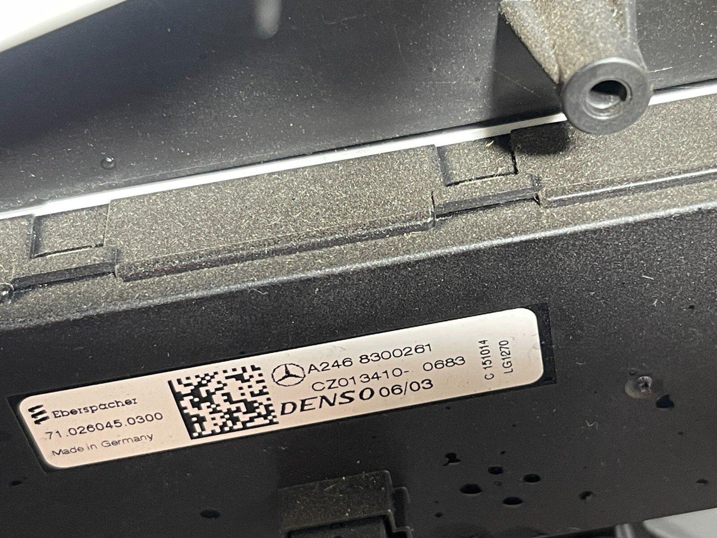 12-18 MERCEDES BENZ A CLASS W176 GENUINE HEATER MATRIX BOX A2468307000