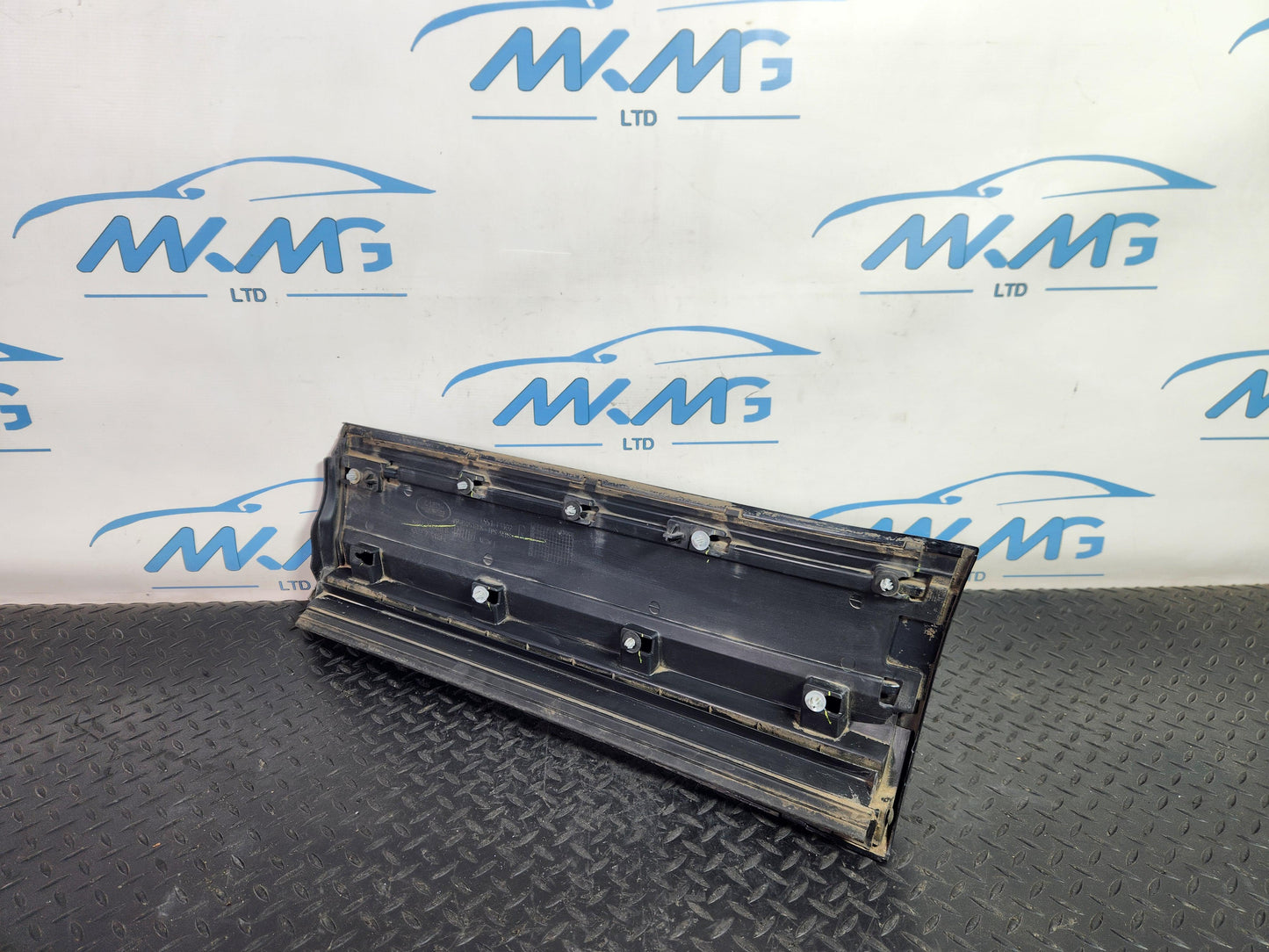 Range Rover Evoque SUV Rear Right Moulding Door Trim Damaged K8D2274A48B