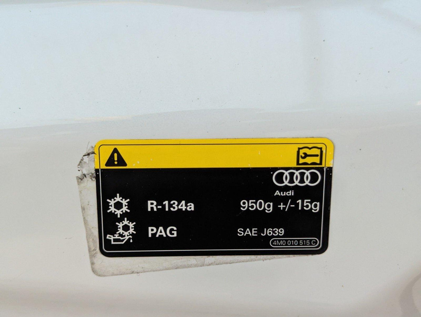 16-20 AUDI Q7 4M S-LINE GENUINE BONNET PANEL IN PURE WHITE LC9A