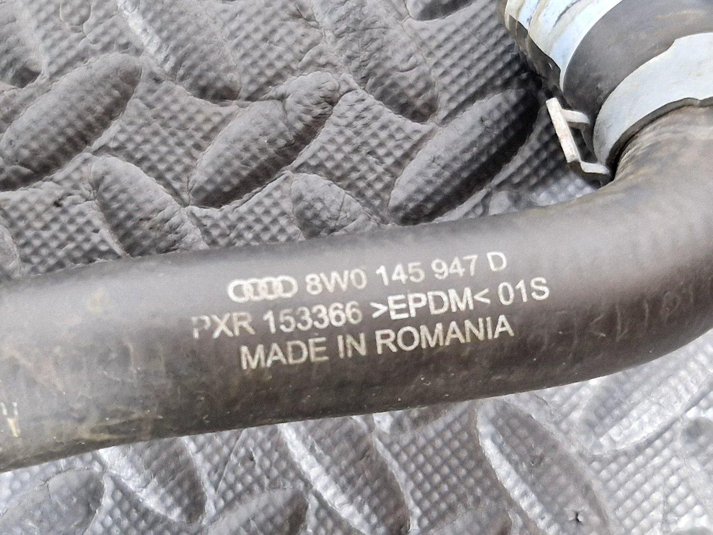 16-19 AUDI A4 B9 GENUINE 1.4 TFSI CVNA ENGINE WATER COOLANT HOSE 8W0145947D