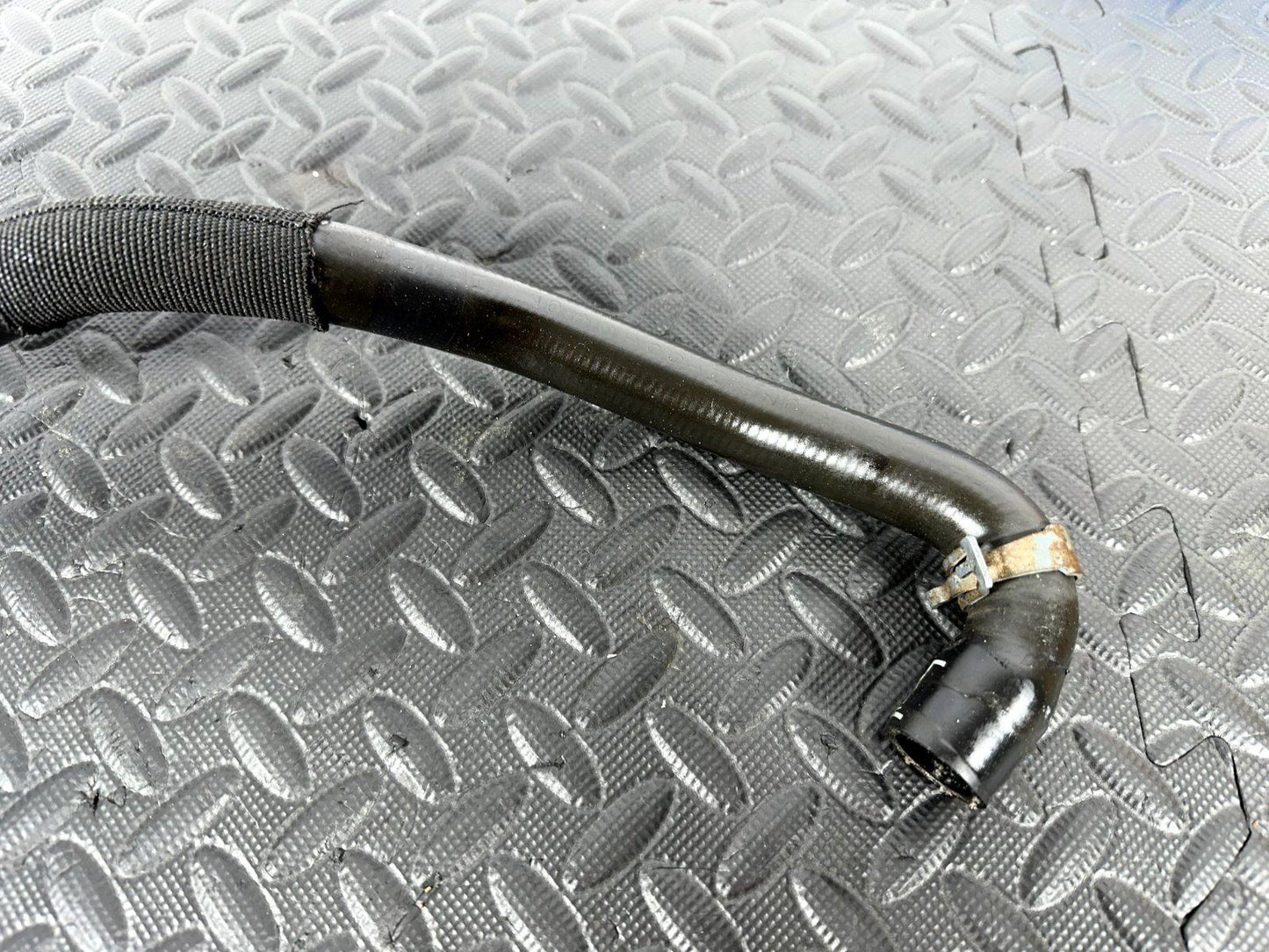 16-19 AUDI A4 B9 GENUINE 1.4 TFSI CVNA ENGINE WATER COOLANT HOSE 8W0145947D