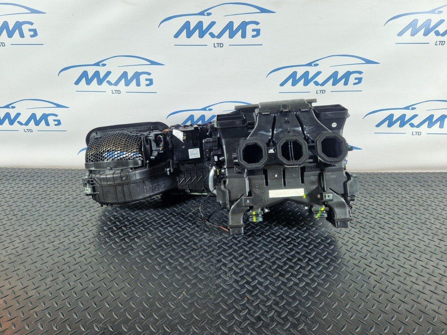 14-21 MERCEDES BENZ C200 W205 INTERIOR HEATER MATRIX CORE & A/C CONTROL MODULE