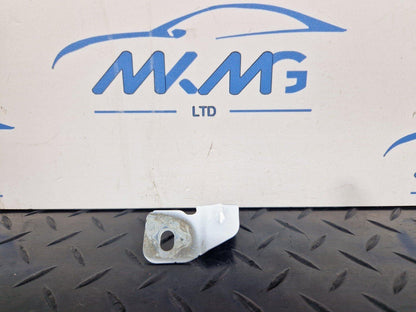 16-23 AUDI S5 COUPE GENUINE FRONT RIGHT DRIVER SIDE WING BRACKET 8W0821470